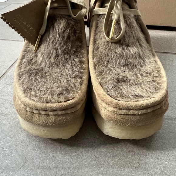 Clarks Wallabee Boot Ankle Boots Women's Size 8 M Tan NEW MSRP $170 Fur Accent - Picture 6 of 10